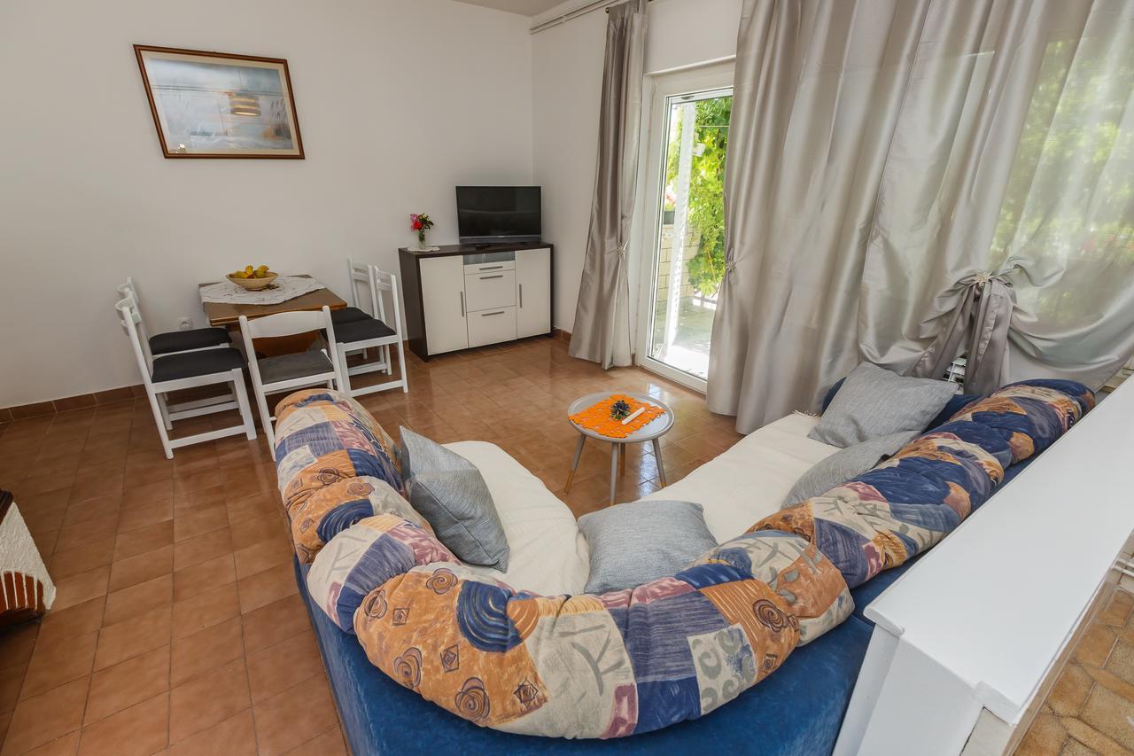 Apartman Mila Appartement Kaštela Buitenkant foto